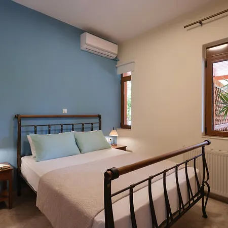 Villa Ageri Traditional Aryiroúpolis