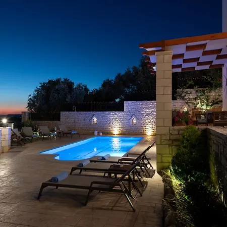 Villa Ageri Traditional Aryiroúpolis